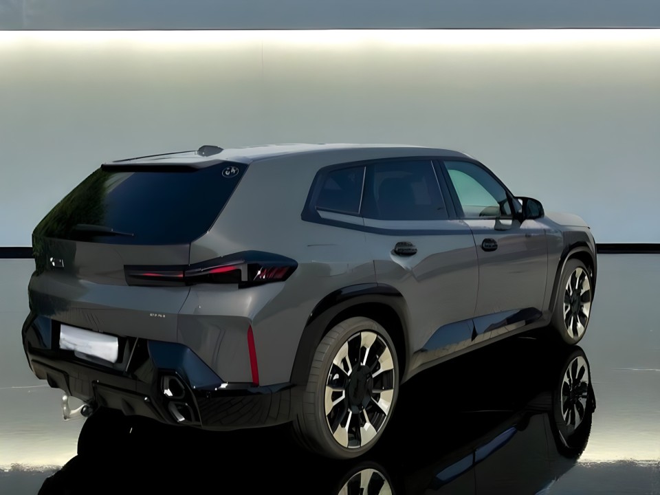 BMW XM 50e (3)