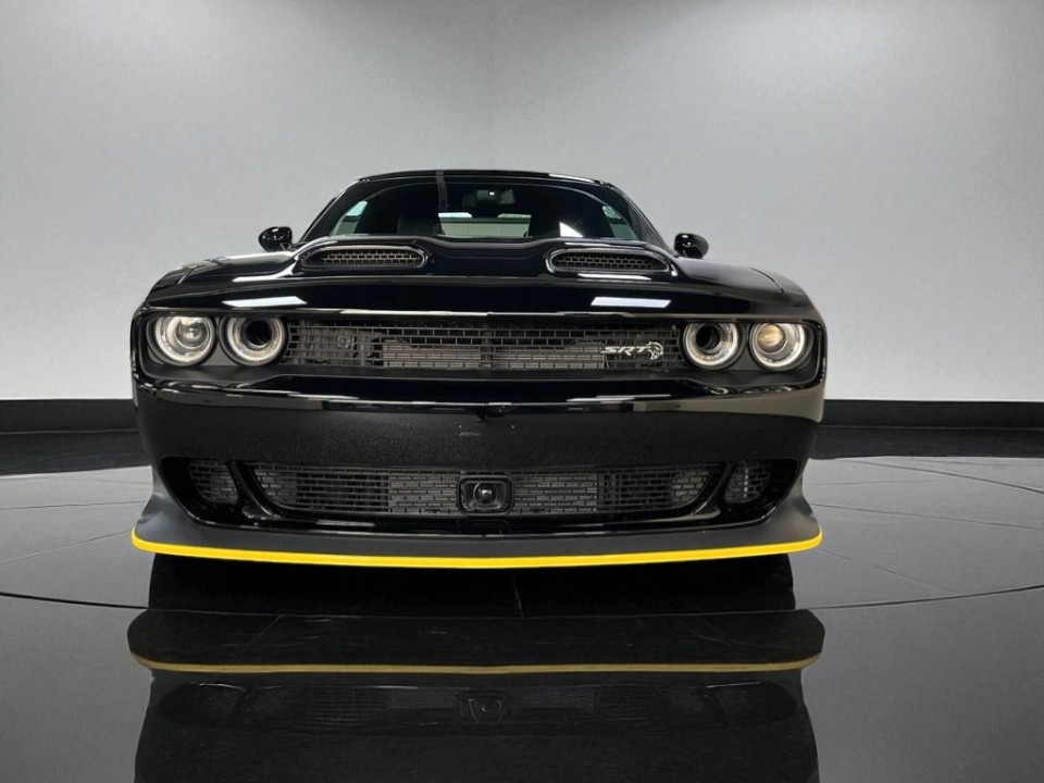 Dodge Challenger SRT Hellcat (2)
