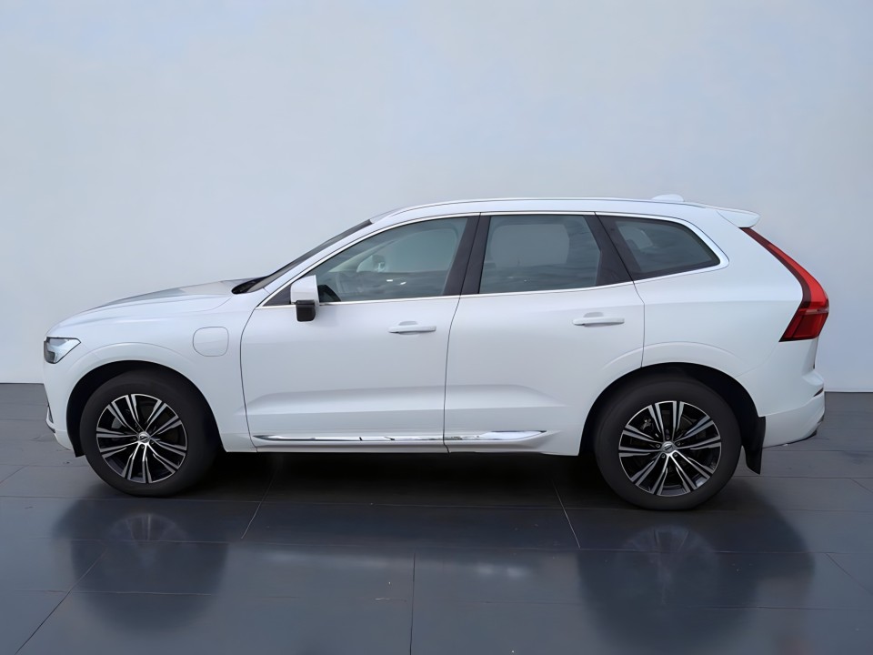 Volvo XC 60 T8 Recharge AWD Inscription (2)