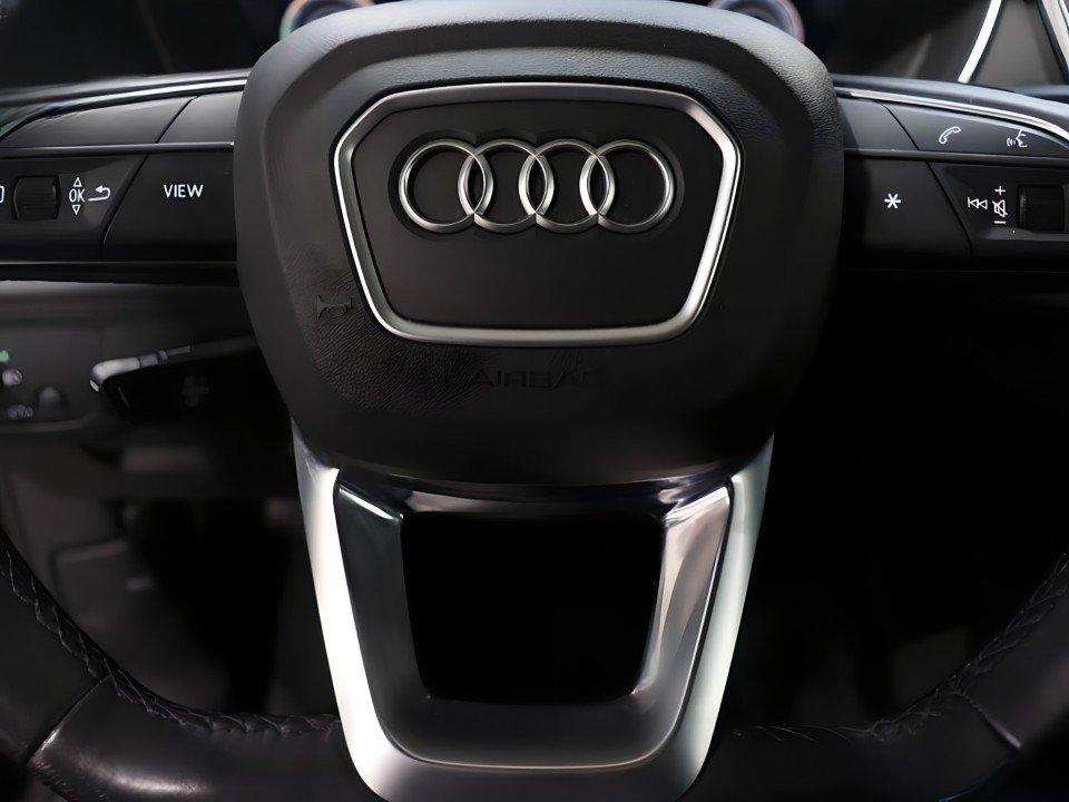 Audi Q5 50TFSIe Quattro S-line (4)