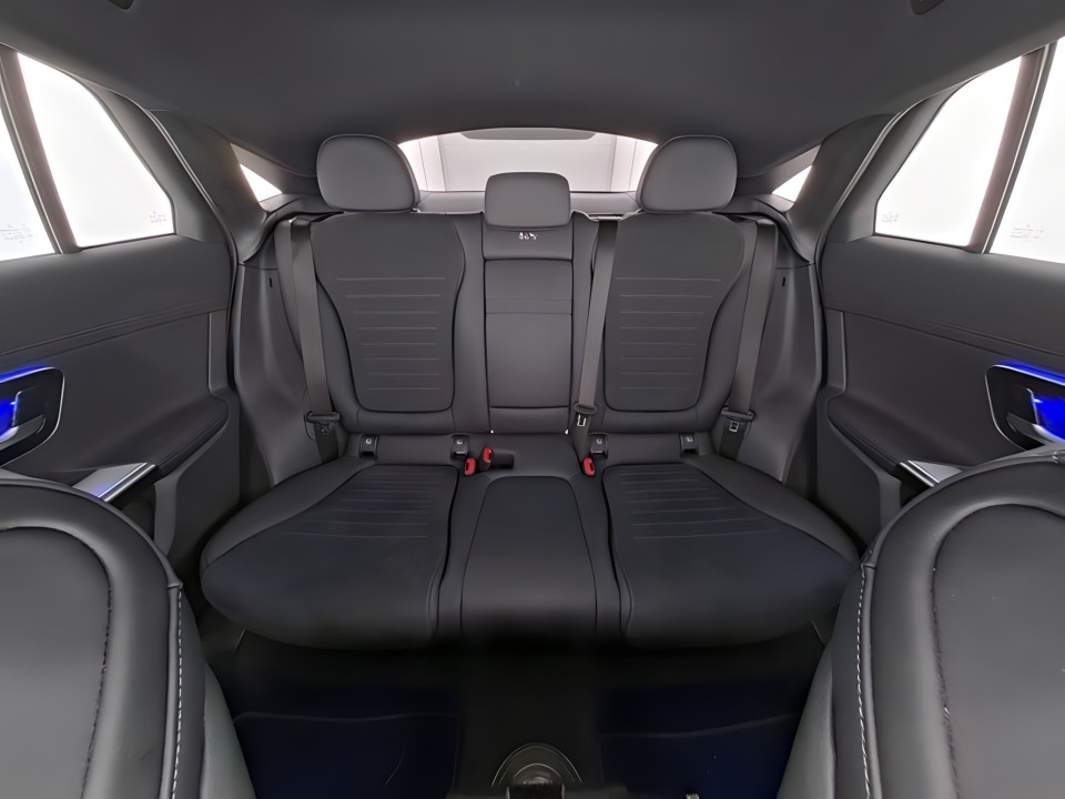 Mercedes-Benz GLC Coupe 200 4MATIC AMG Line (5)