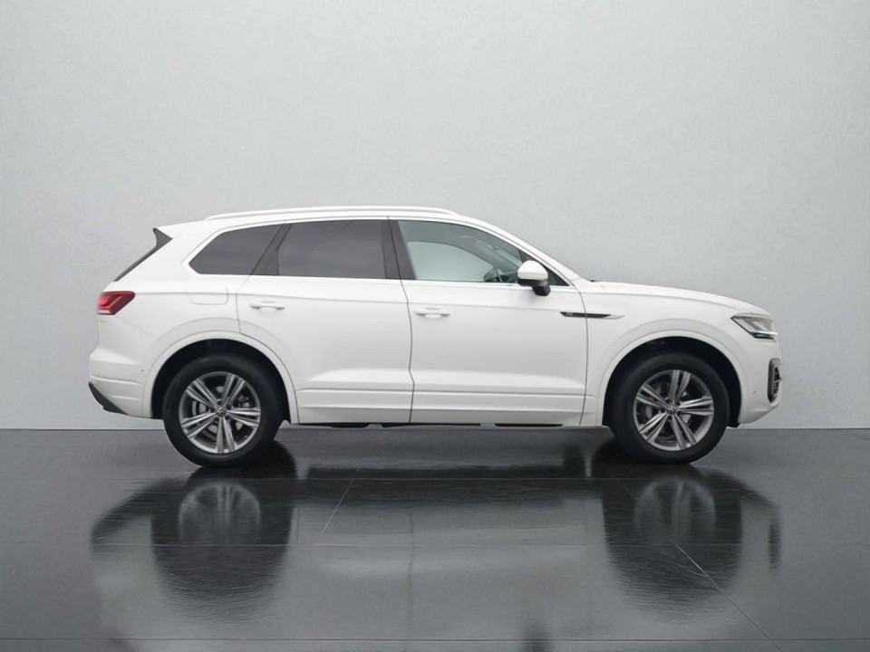 Volkswagen Touareg V6 TDI R-Line (2)