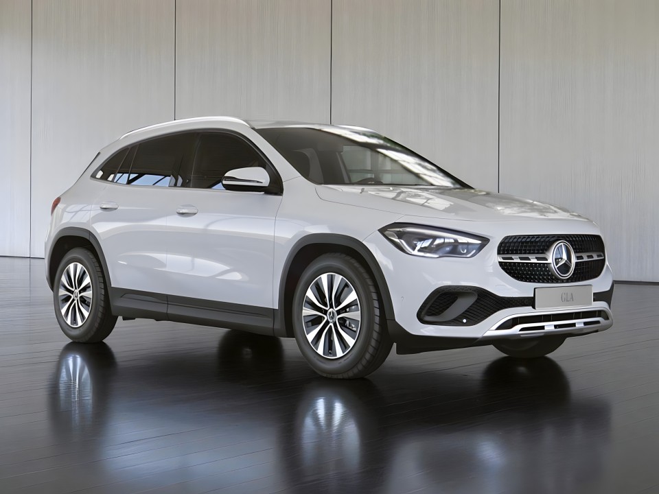 Mercedes-Benz GLA 200d 4MATIC (1)