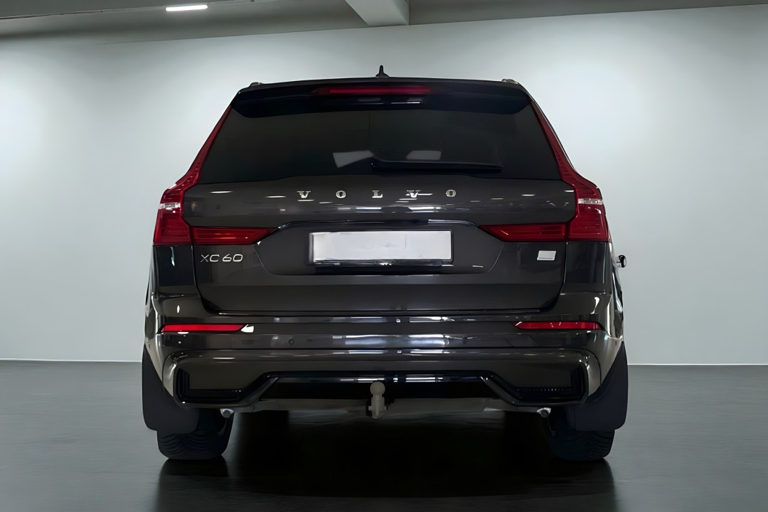 Volvo XC 60 Volvo XC60 Recharge T6 Plus Dark Edition (3)