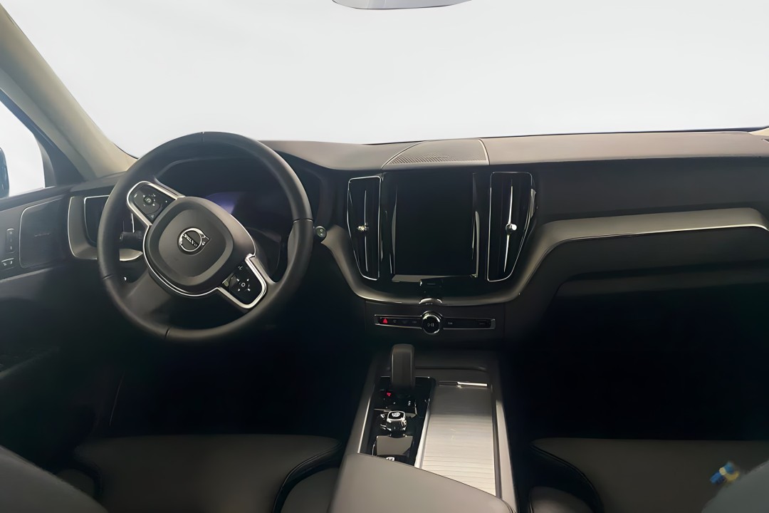 Volvo XC 60 Volvo XC60 Recharge T6 Plus Dark Edition (5)