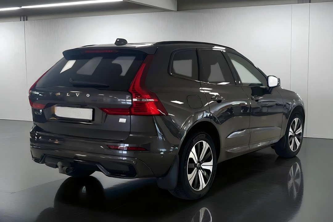 Volvo XC 60 Volvo XC60 Recharge T6 Plus Dark Edition (2)