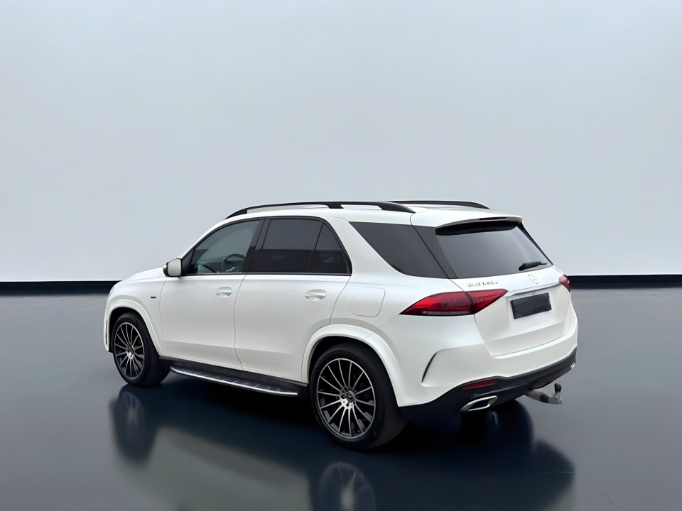 Mercedes-Benz GLE 350e 4MATIC AMG (5)