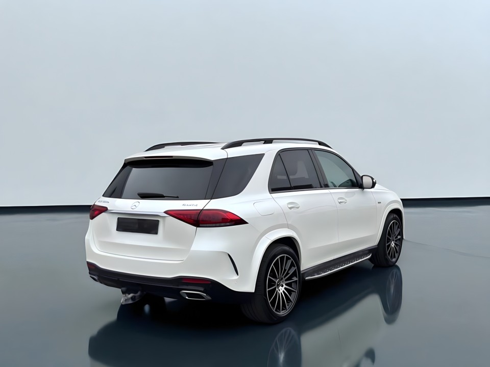 Mercedes-Benz GLE 350e 4MATIC AMG (3)