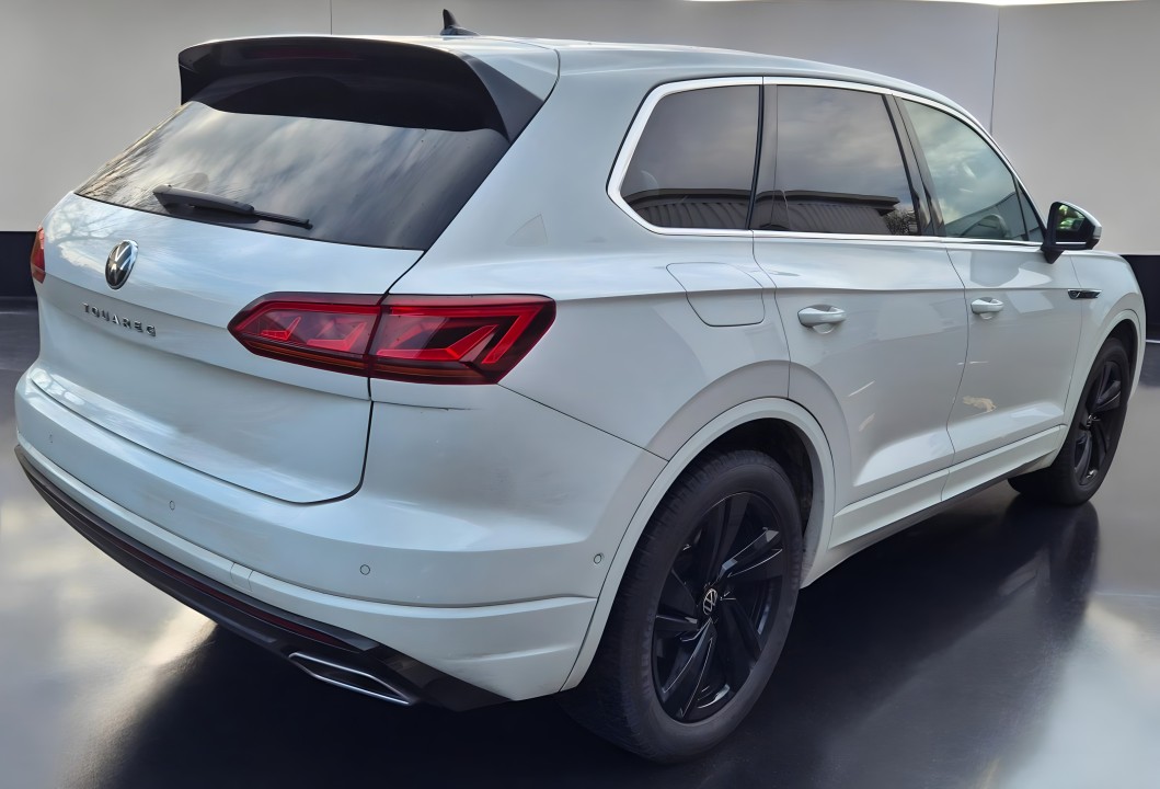 Volkswagen Touareg V6 TDI R-Line (3)