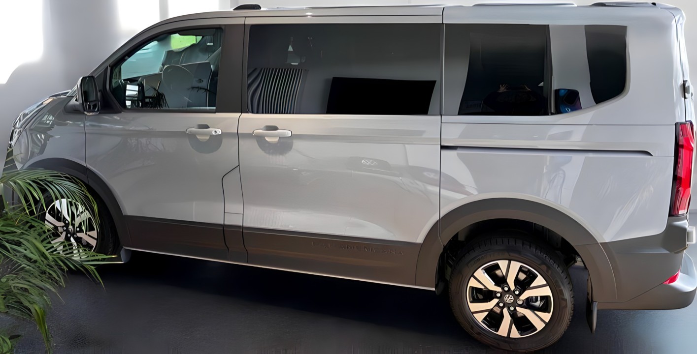 Volkswagen Caravelle (2)