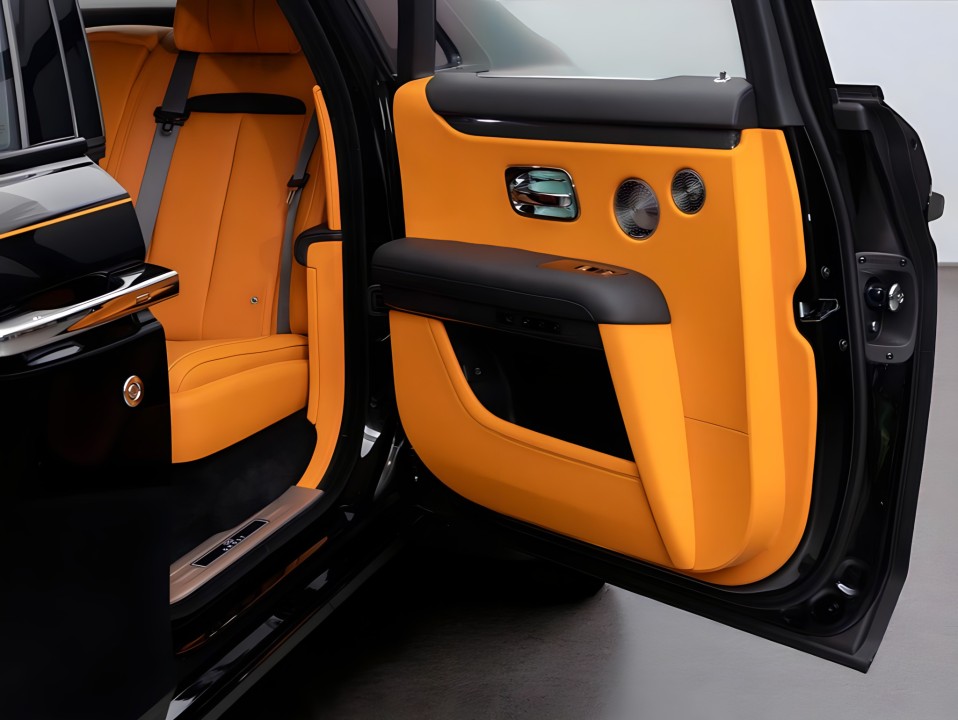 Rolls-Royce Ghost Black Badge - foto 14