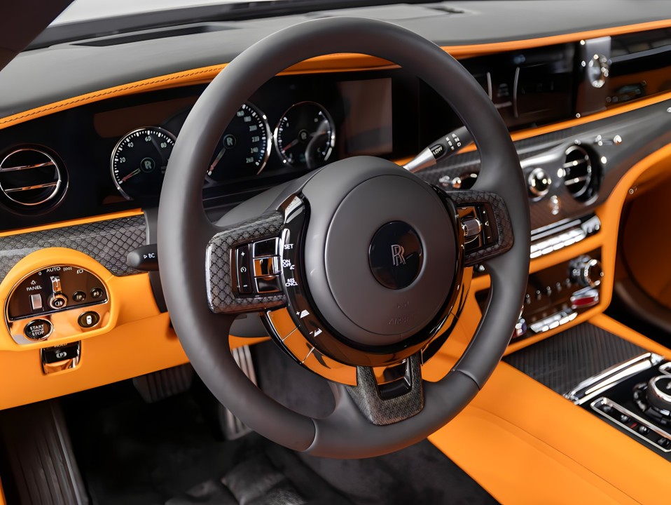 Rolls-Royce Ghost Black Badge - foto 8
