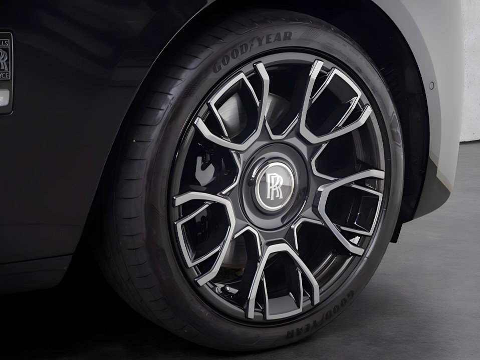 Rolls-Royce Ghost Black Badge - foto 20