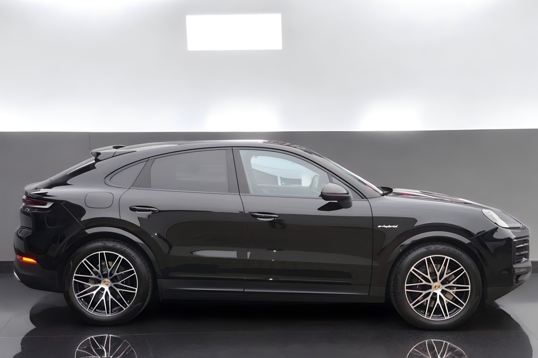 Porsche Cayenne Coupe E-Hybrid (4)