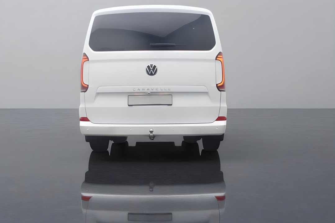 Volkswagen T7 Caravelle 2.0 TDI (3)