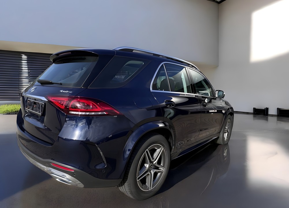 Mercedes-Benz GLE 400d 4MATIC AMG (2)