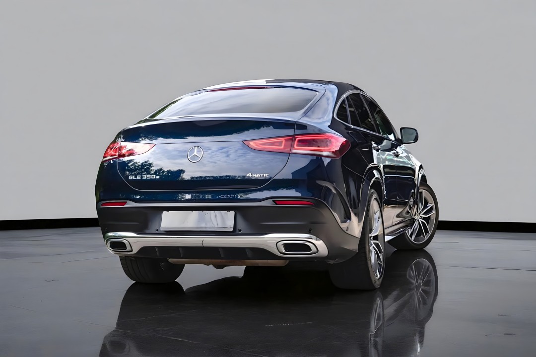 Mercedes-Benz GLE Coupe 350 e 4Matic AMG Line (3)