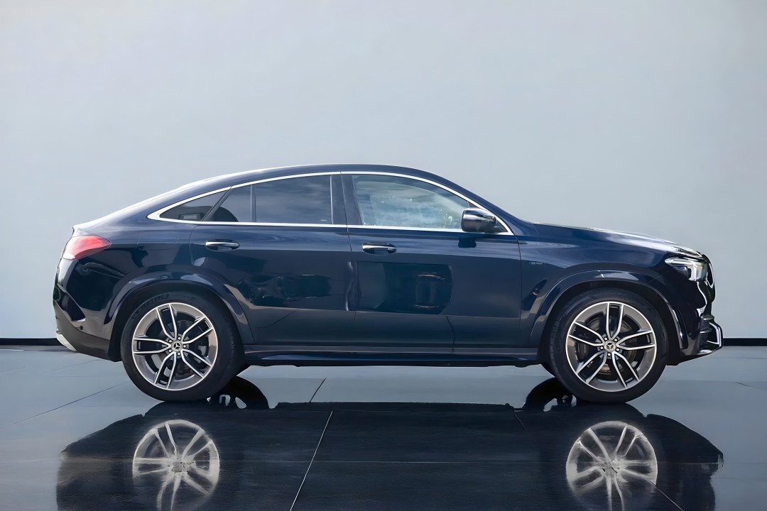 Mercedes-Benz GLE Coupe 350 e 4Matic AMG Line (2)