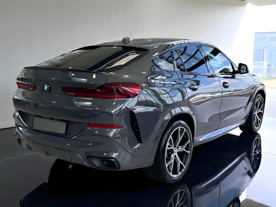 BMW X6 M BMW X6 xDrive 40 d M Sport (2)