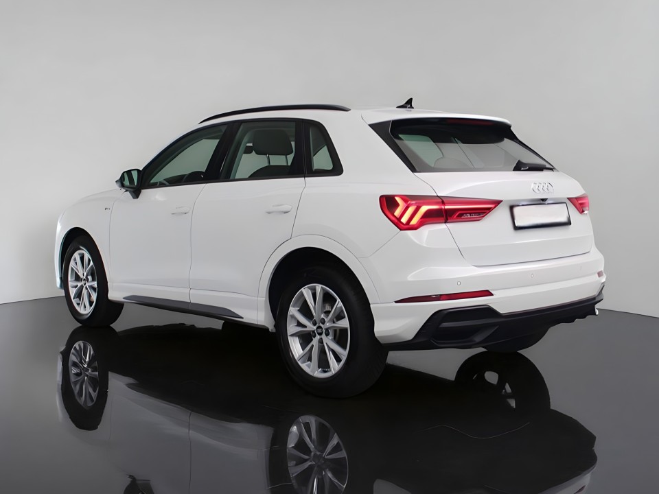 Audi Q3 35 TDI S line (5)