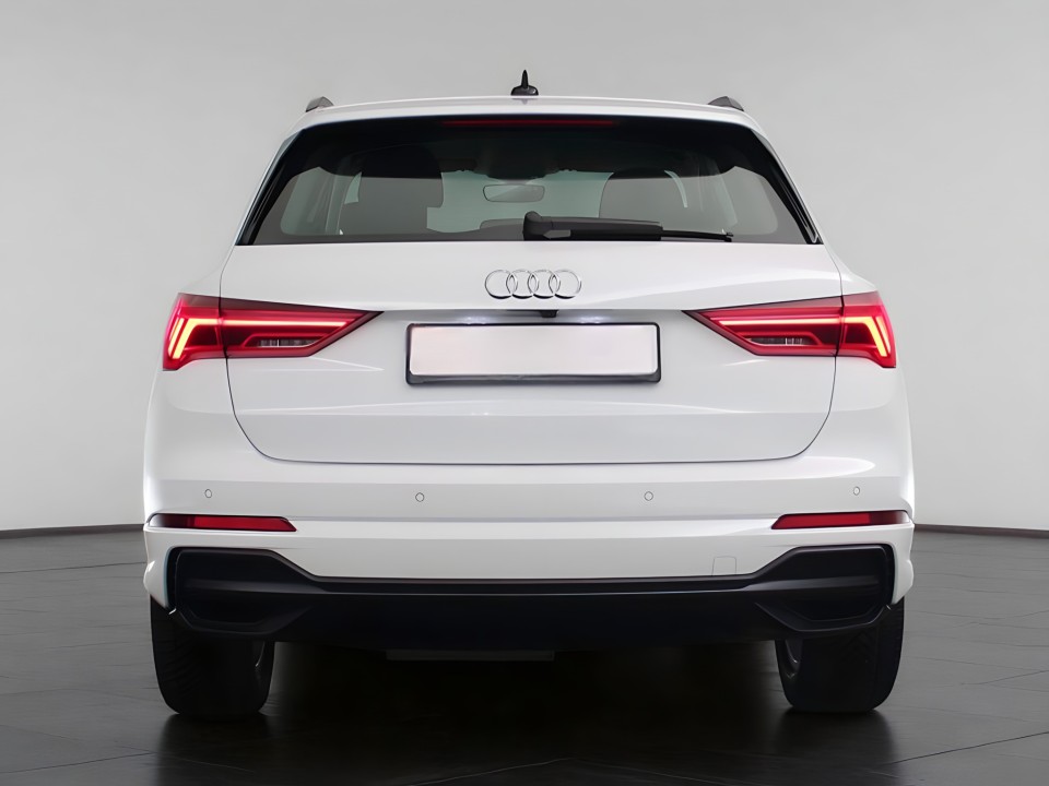 Audi Q3 35 TDI S line (4)