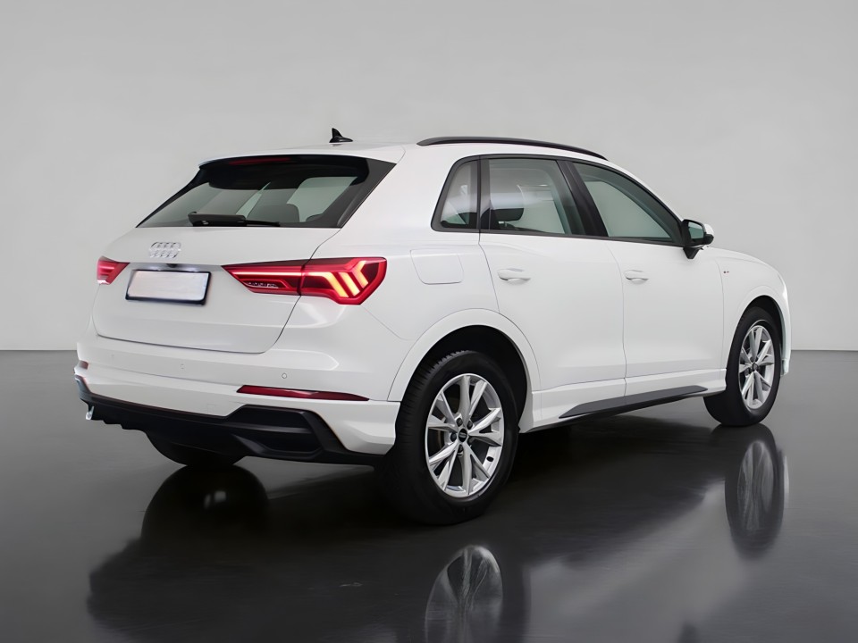 Audi Q3 35 TDI S line (3)