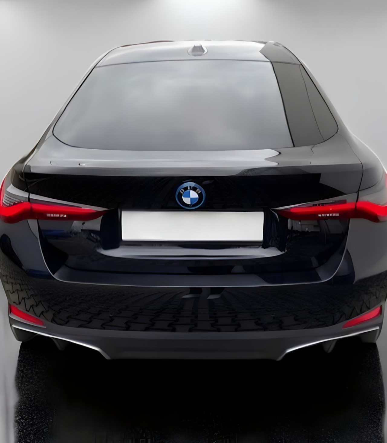 BMW i4 eDrive35 Gran Coupe (4)