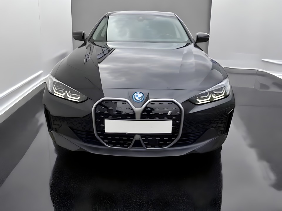BMW i4 eDrive35 Gran Coupe (5)