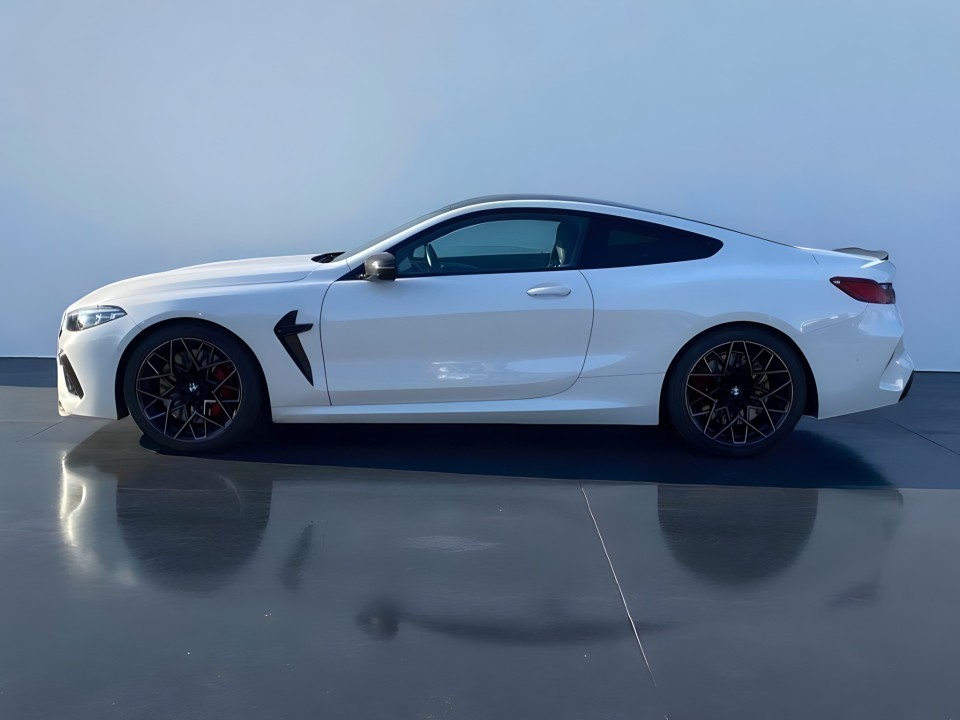 BMW M8 Competition xDrive Coupe (5)