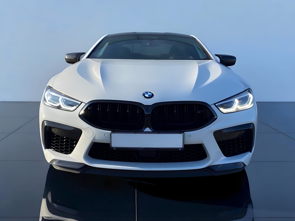 BMW M8 Competition xDrive Coupe (2)
