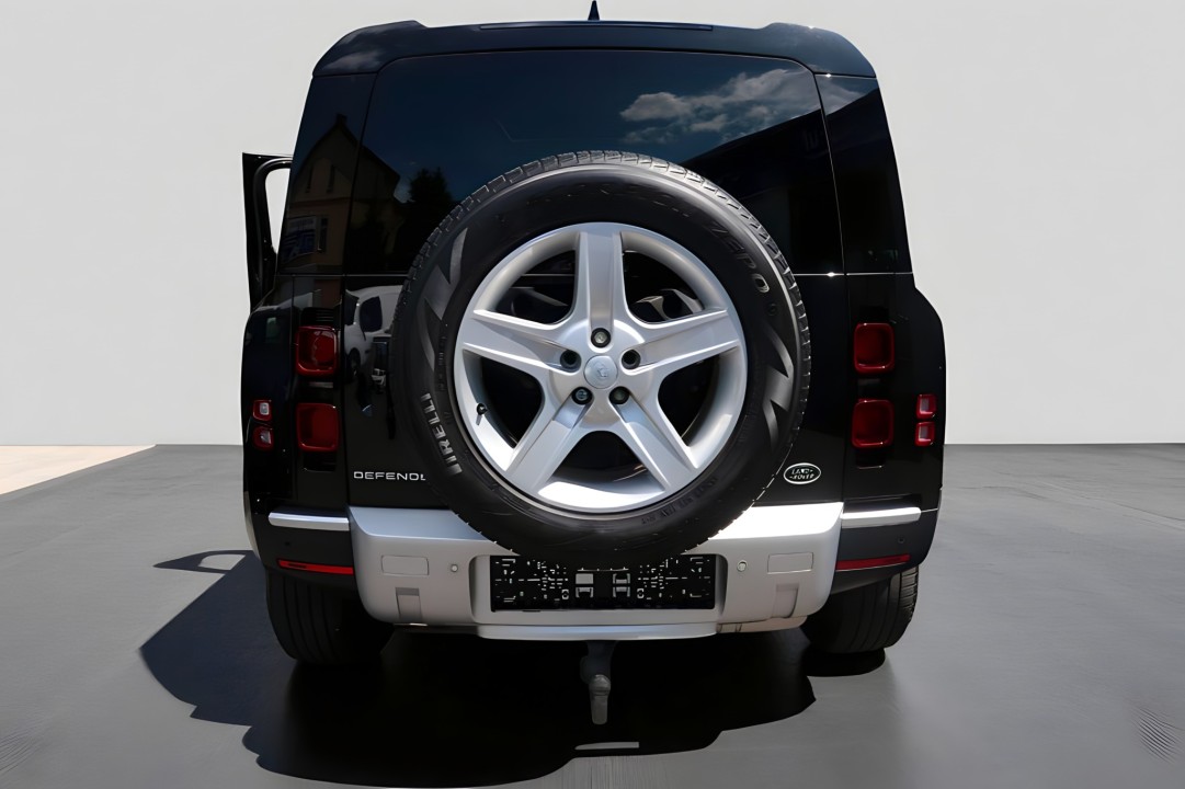 Land Rover Defender (5)