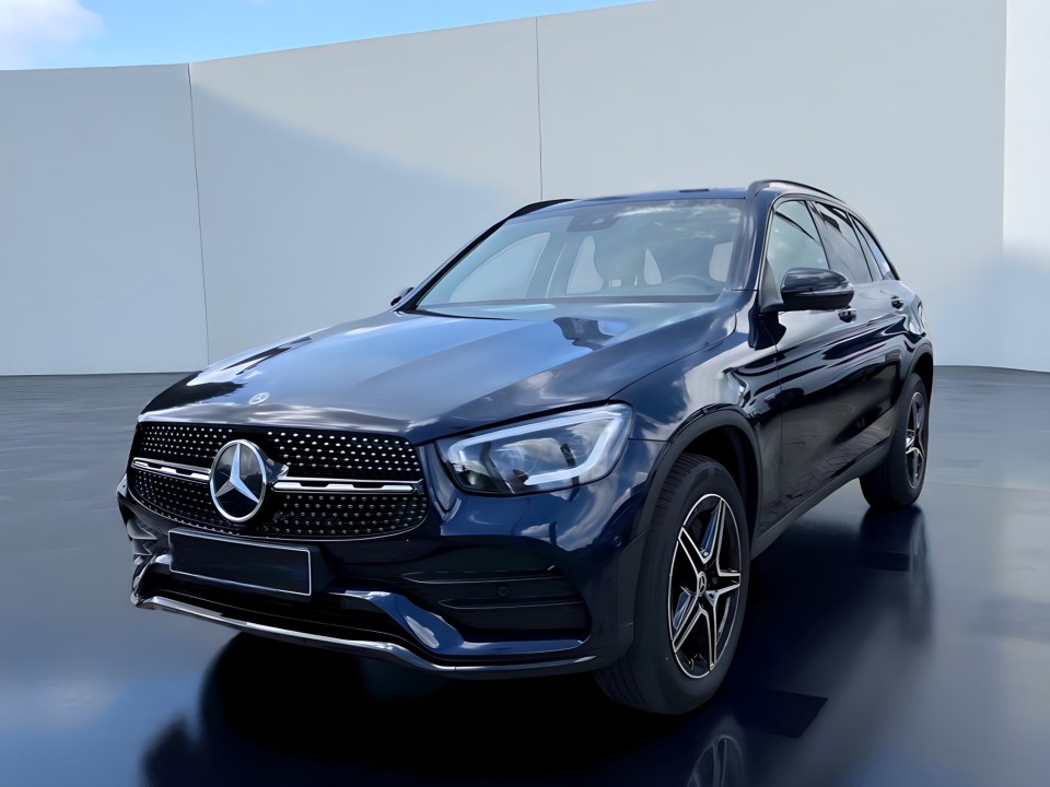Mercedes-Benz GLC 300e 4MATIC AMG (4)
