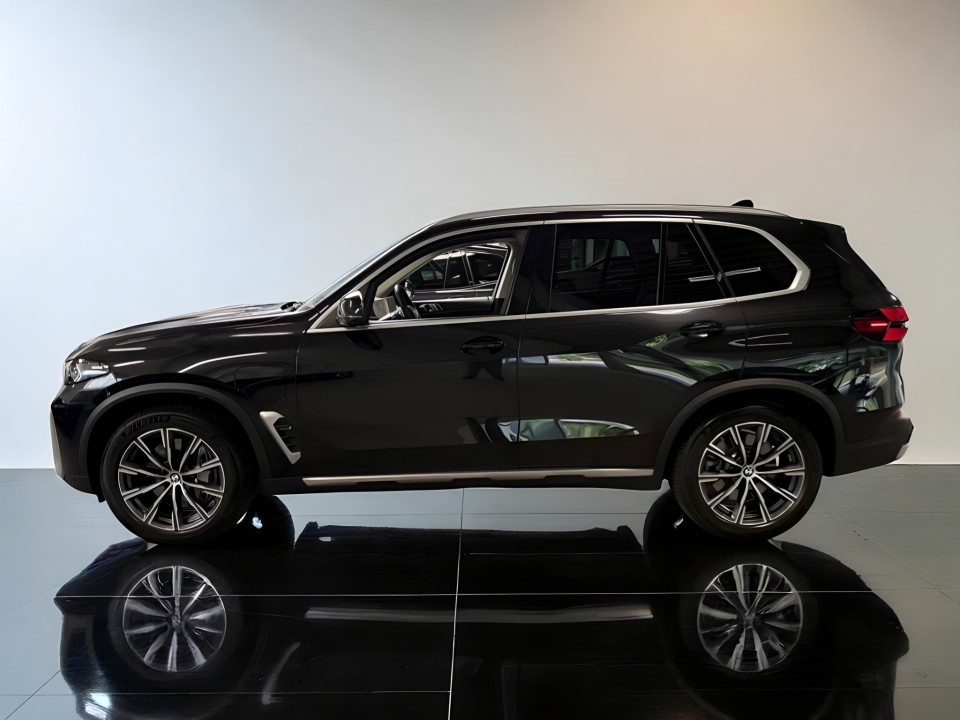 BMW X5 xDrive50e (5)