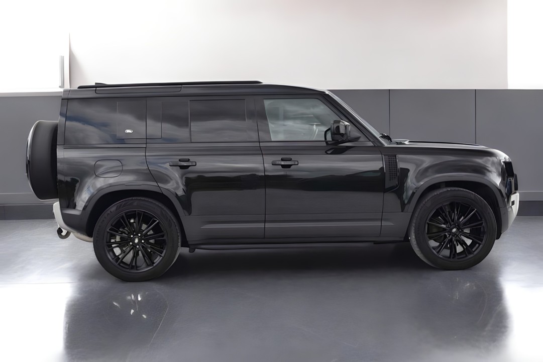 Land Rover Defender (4)