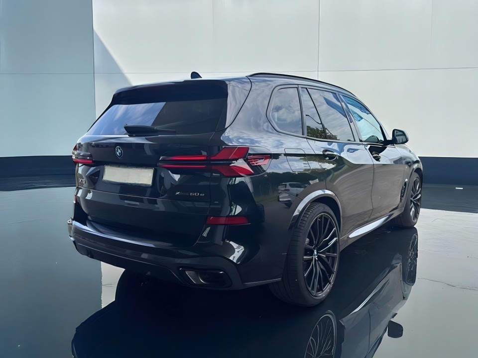 BMW X5 xDrive50e M-Sport (3)