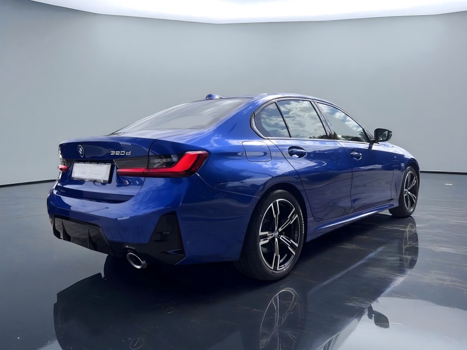 BMW Seria 3 320D M-Sport (3)