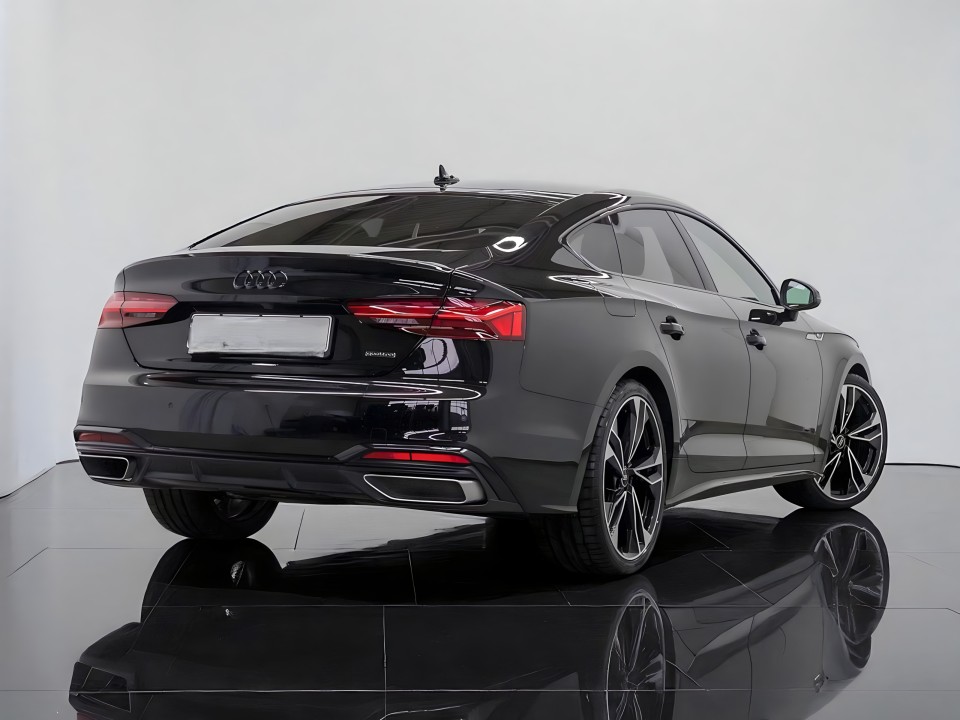 Audi A5 Sportback 40TDI quattro S-Line (2)