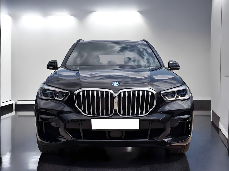 BMW X5 xDrive45e M-Sport (2)