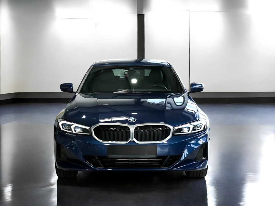 BMW Seria 3 320d xDrive (2)