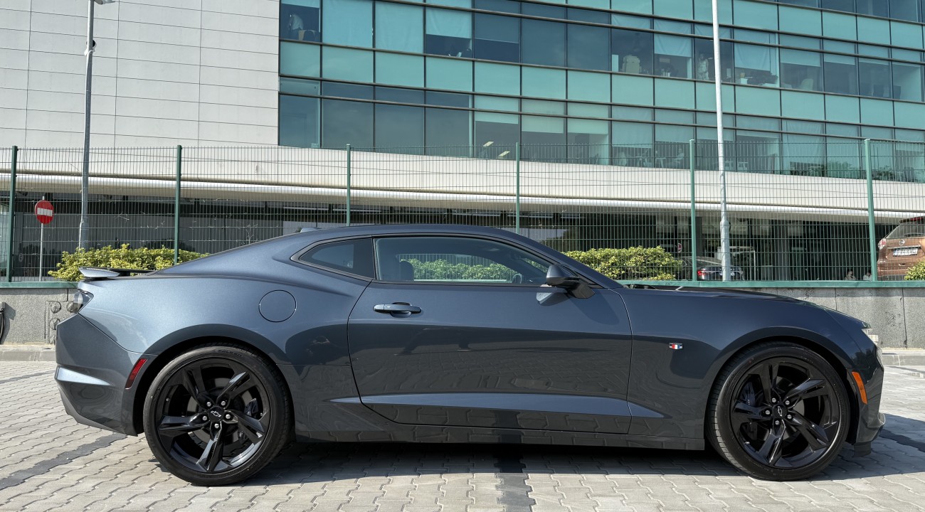 Chevrolet Camaro Coupe 6.2 V8 (2)
