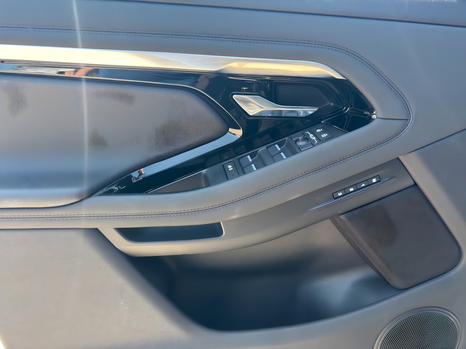 Land Rover Range Rover Evoque R-Dynamic SE - foto 16