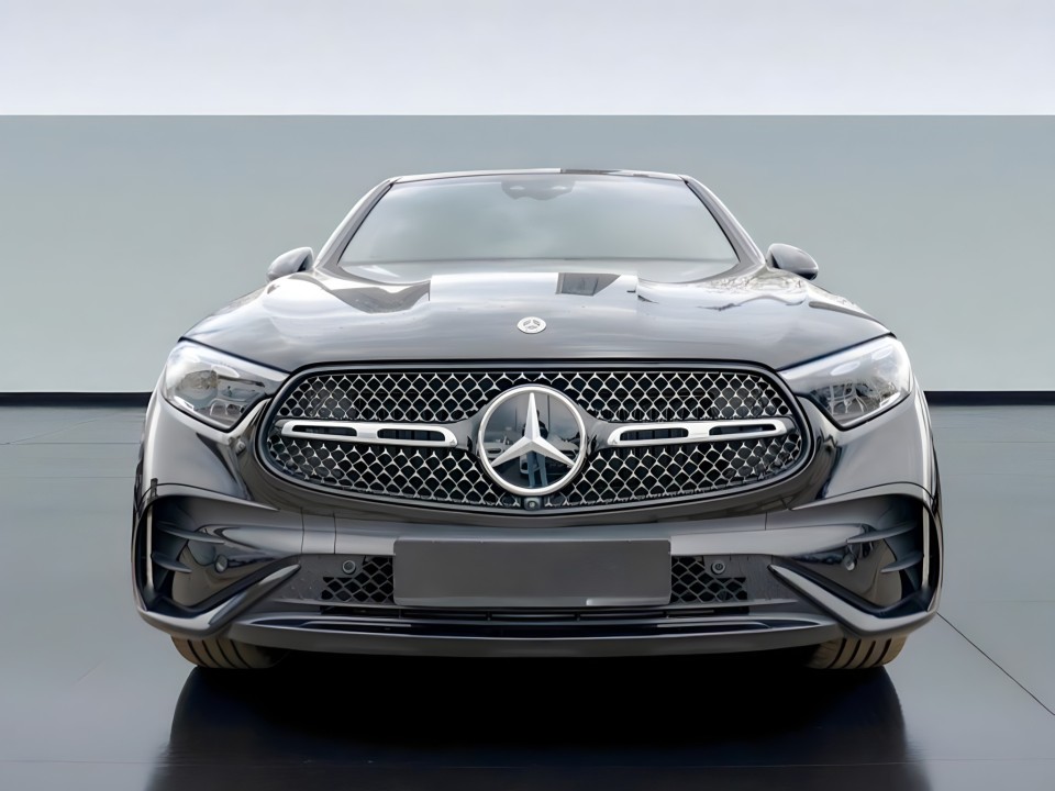 Mercedes-Benz GLC Coupe 300d 4MATIC AMG Line (2)