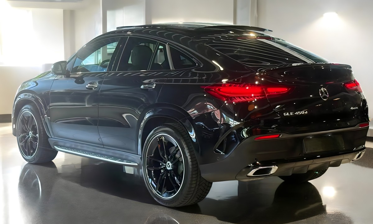 Mercedes-Benz GLE Coupe 450d 4MATIC AMG Line (4)