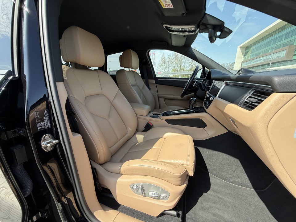 Porsche Macan - foto 16
