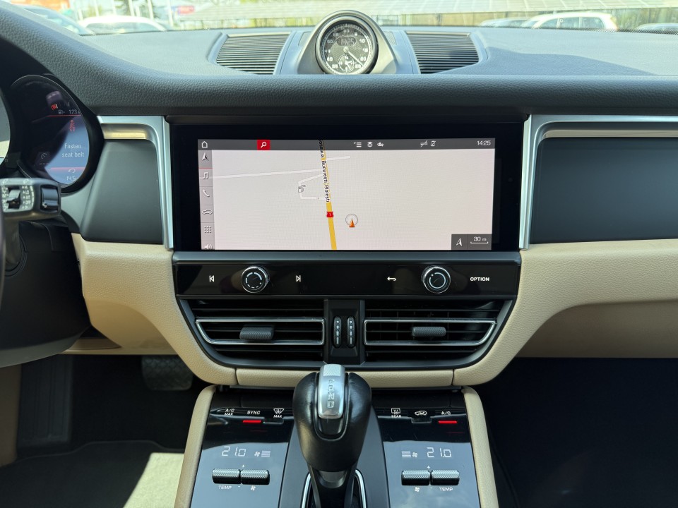 Porsche Macan - foto 22