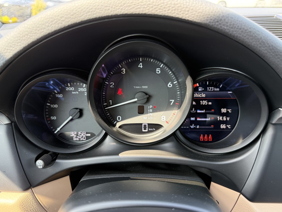 Porsche Macan - foto 26