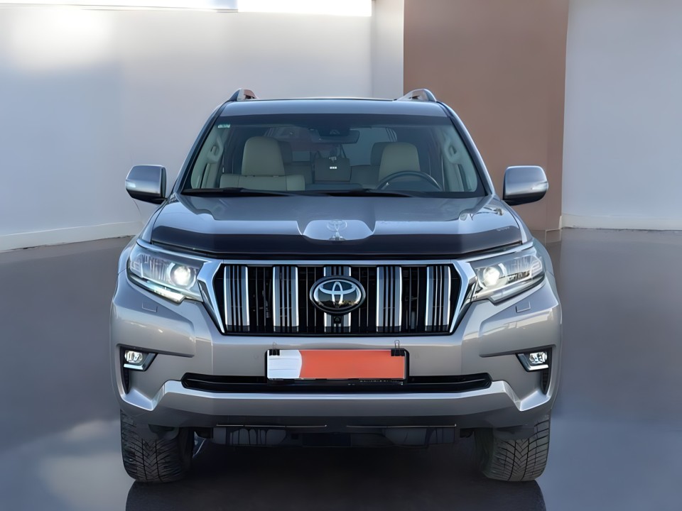 Toyota Land Cruiser 2.8D Invincible - foto 6