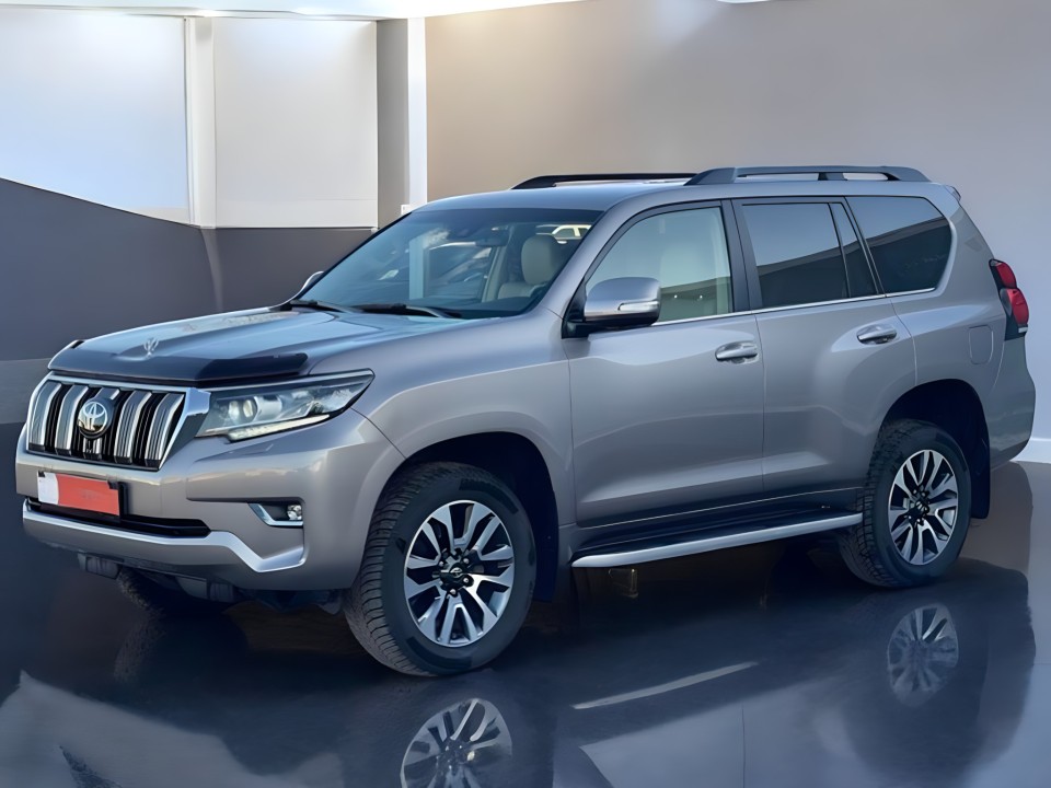 Toyota Land Cruiser 2.8D Invincible (5)