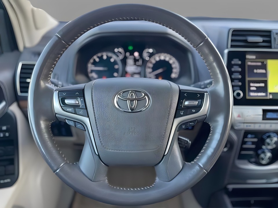 Toyota Land Cruiser 2.8D Invincible - foto 11