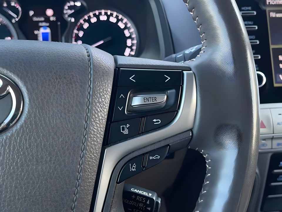 Toyota Land Cruiser 2.8D Invincible - foto 14